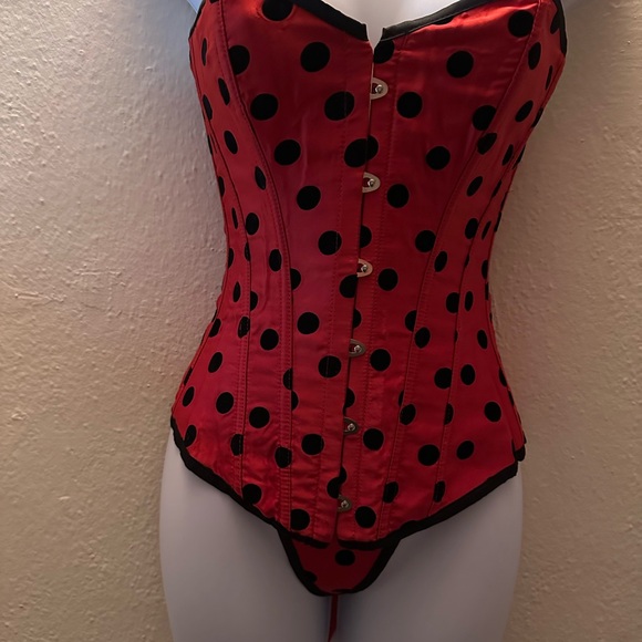 Red corset with black polka dots and matching g string. Ladybug 🐞 runs small. - Picture 3 of 5